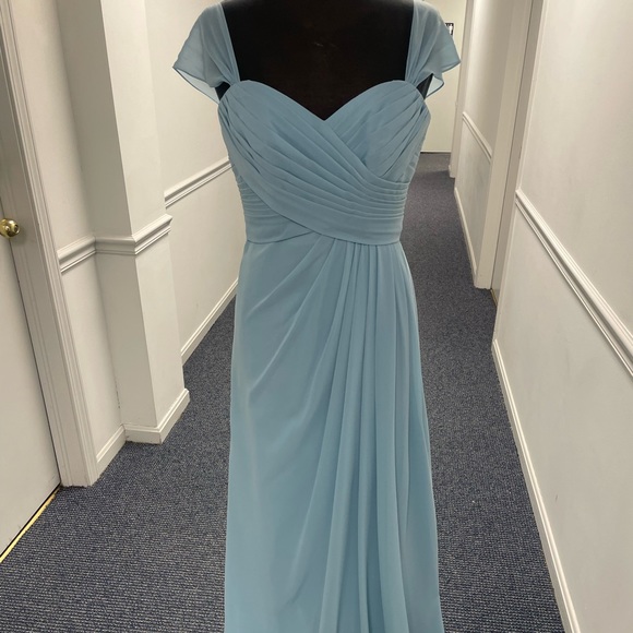 SORELLA VITA LIGHT BLUE SHORT SLEEVE BRIDESMAID/PROM/SPECIAL OCCASION GOWN NWT - Picture 2 of 4